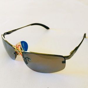 BLACK FASHION SUNGLASSES. NEW.